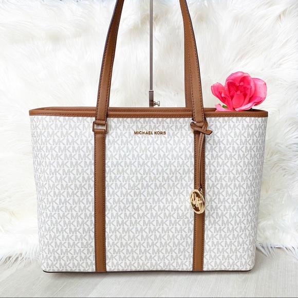 Michael Kors Handbags - 💥VETERANS DAY SALE💥NEW Michael Kors Sady Tote